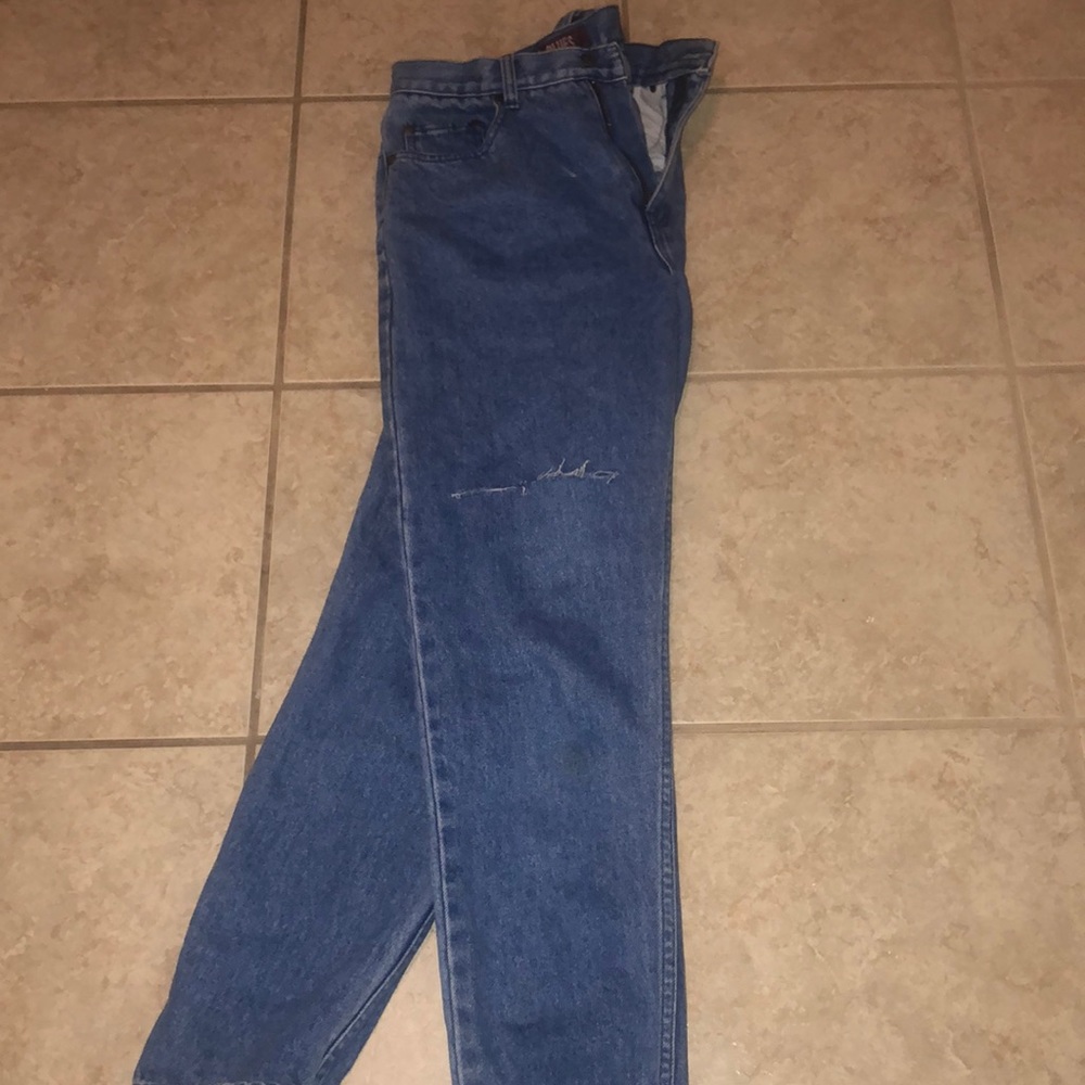 HIGH WAISTED OLD FASHION MOM JEANS